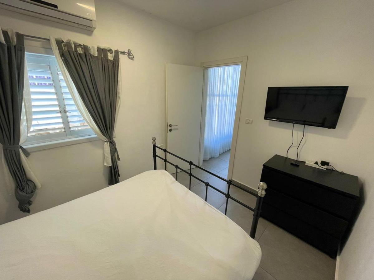 Gk Apartment Harmony Bat Yam Exterior foto