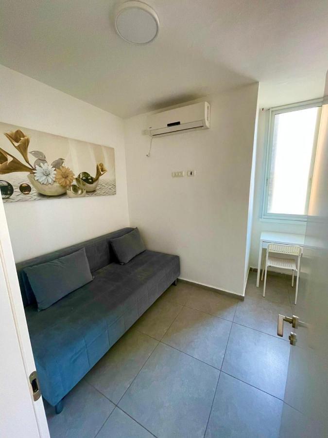 Gk Apartment Harmony Bat Yam Exterior foto