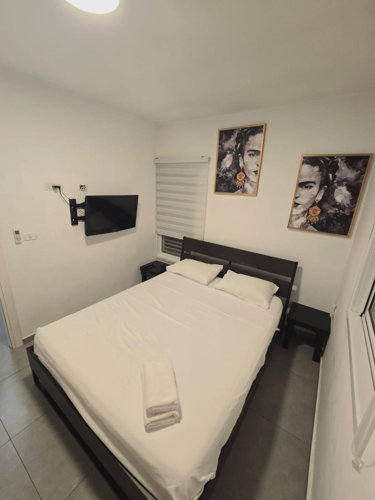Gk Apartment Harmony Bat Yam Exterior foto
